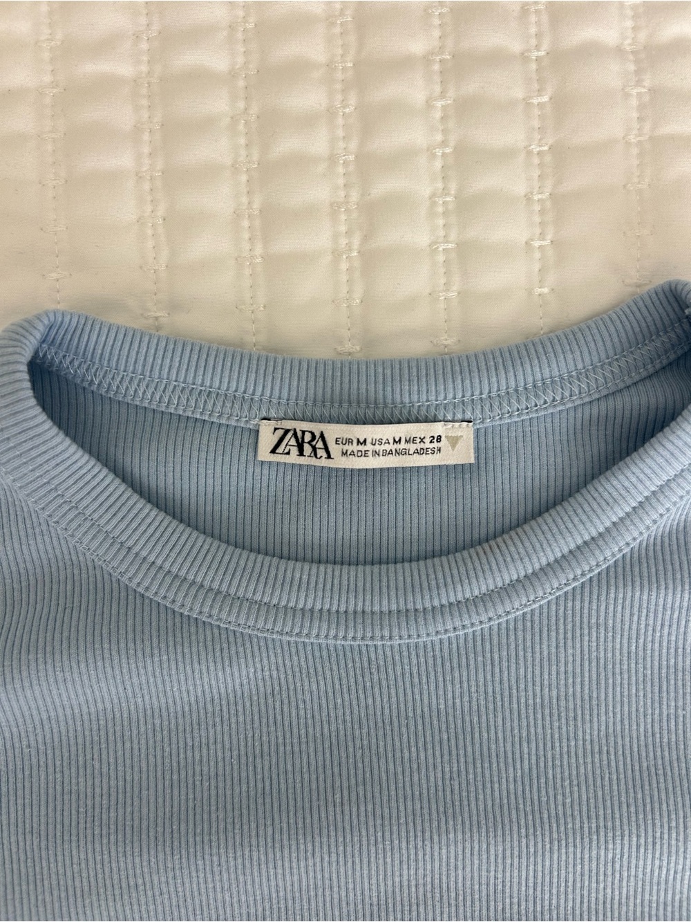 Zara Ribbed Tee - Picture 2 of 3